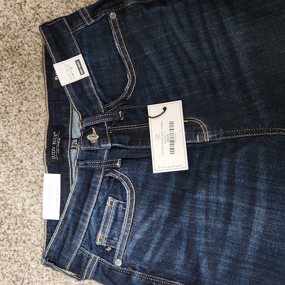 Judy Blue Jeans Size 28 - Picture 2 of 10